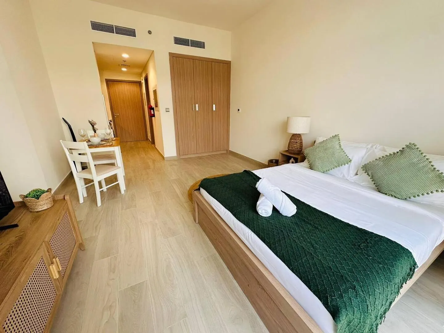 Trendy Studio Apartment In Meydan Dubai United Arab Emirates