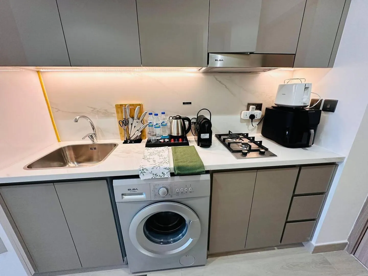 Trendy Studio Apartment In Meydan Dubai