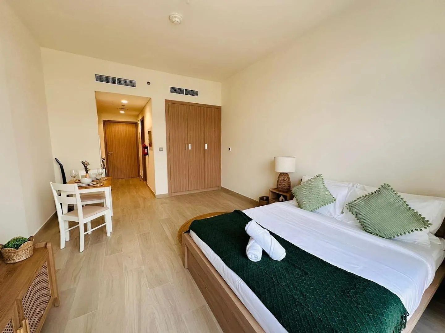 Trendy Studio Apartment In Meydan Dubai